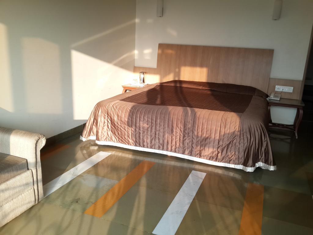 Khimji Bhagwandas Arogyabhavan Hotel Nashik Bilik gambar